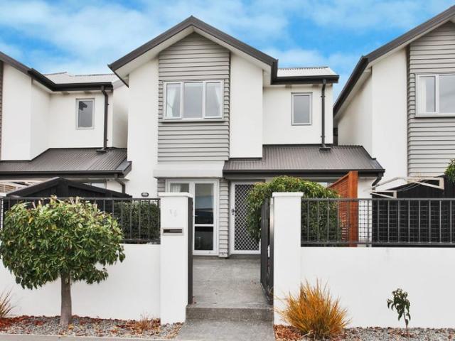 House for rent in Chaslands, Canterbury