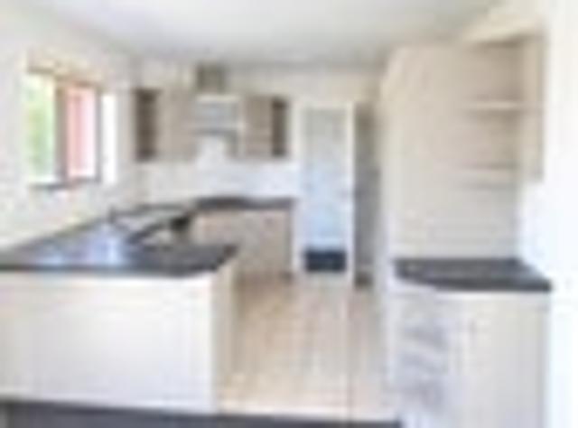 House for rent in Chaslands, Canterbury