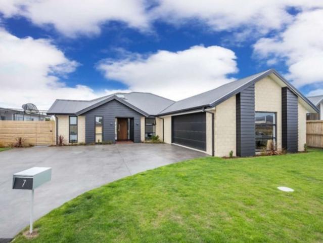 House for rent in Chaslands, Canterbury