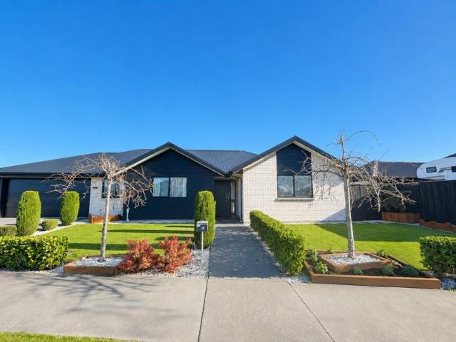House for rent in Chaslands, Canterbury