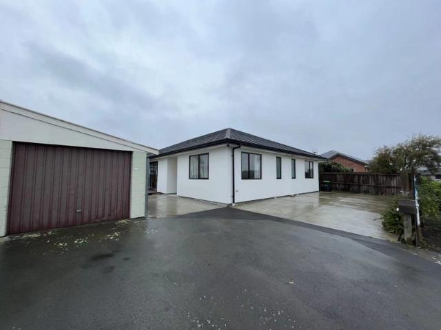 House for rent in Chaslands, Canterbury