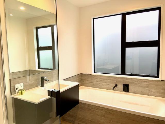 House for rent in Chaslands, Canterbury