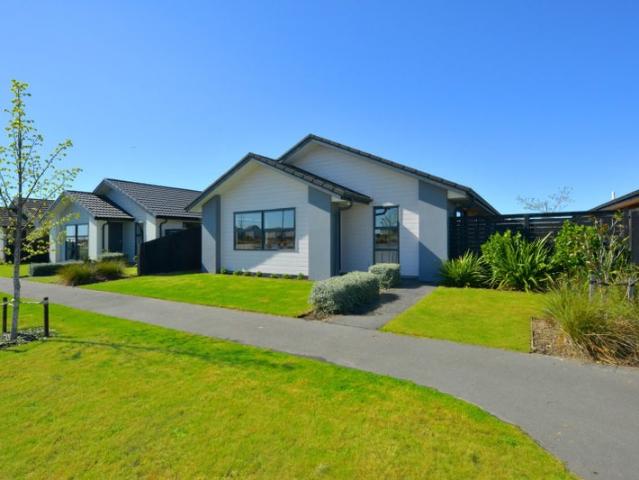 House for rent in Chaslands, Canterbury