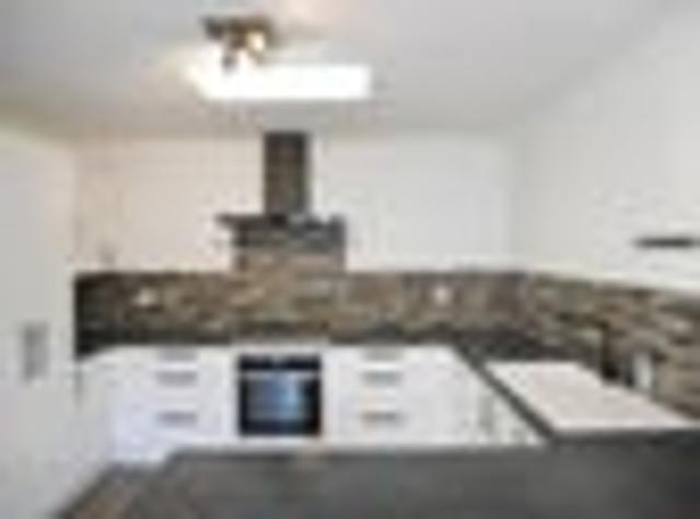 House for rent in Chaslands, Canterbury
