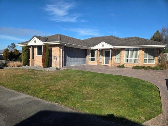House for rent in Chaslands, Canterbury