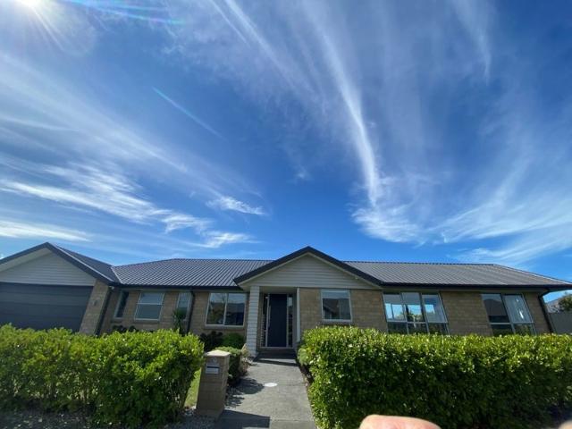 House for rent in Chaslands, Canterbury