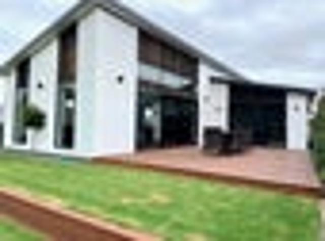 House for rent in Chaslands, Canterbury