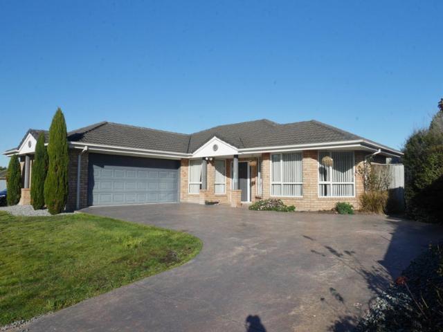 House for rent in Chaslands, Canterbury