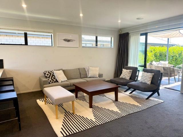 House for rent in Chaslands, Canterbury
