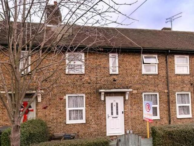 House for sale in Lyons, Greater London
