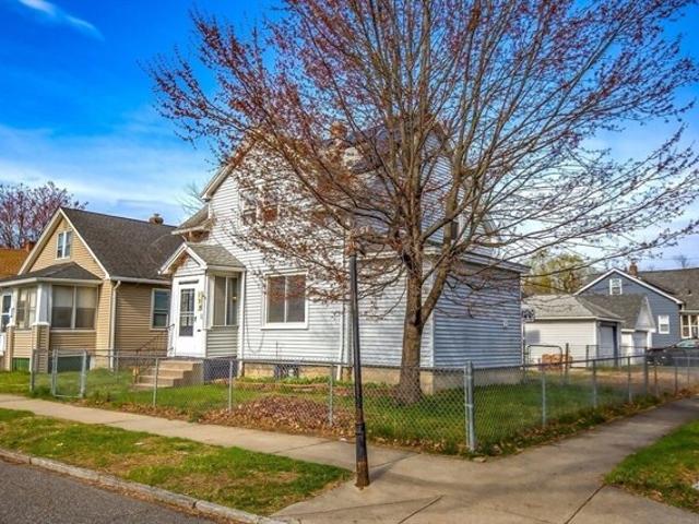 House for sale in Hampden, Massachusetts