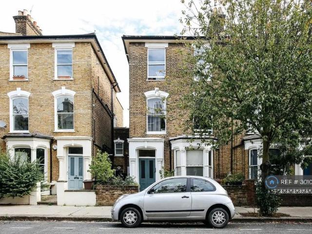 Apartment for rent in Brownswood Park, Stoke Newington