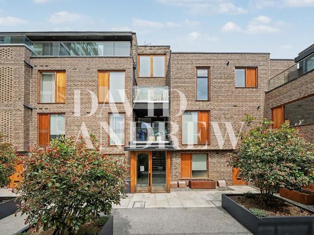Apartment for rent in Brownswood Park, Stoke Newington