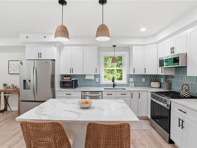 House for sale in Lincoln, Rhode Island