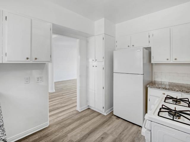 Apartment for rent in Canoga Park, California