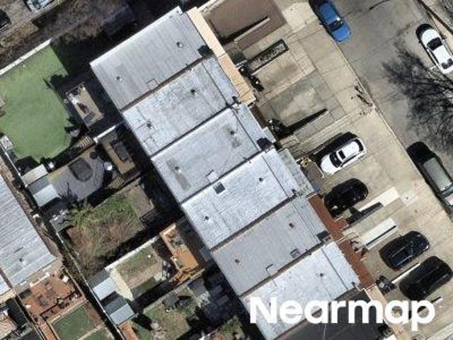 House for sale in The Bronx, Arverne