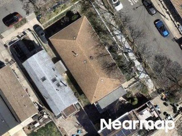 House for sale in The Bronx, Arverne