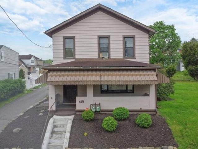 House for sale in Carnegie