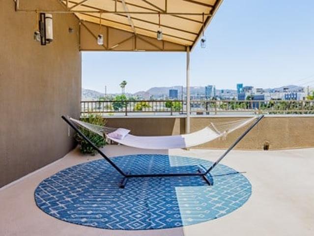 Townhouse for rent in Los Angeles