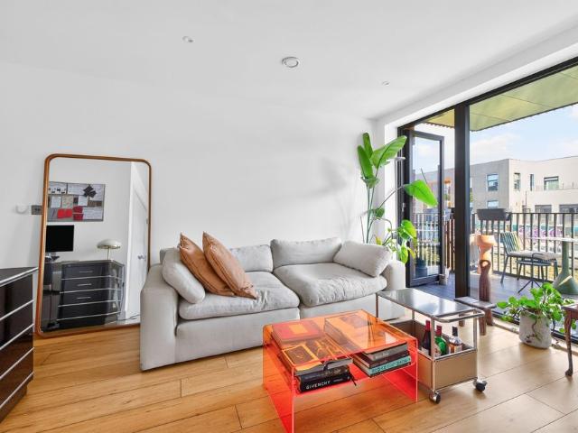Apartment for rent in Old Ford, Bow