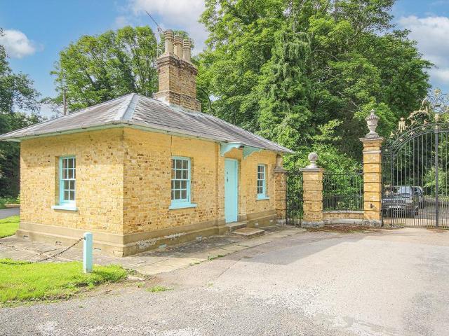 House for rent in Fretherne, Hertfordshire