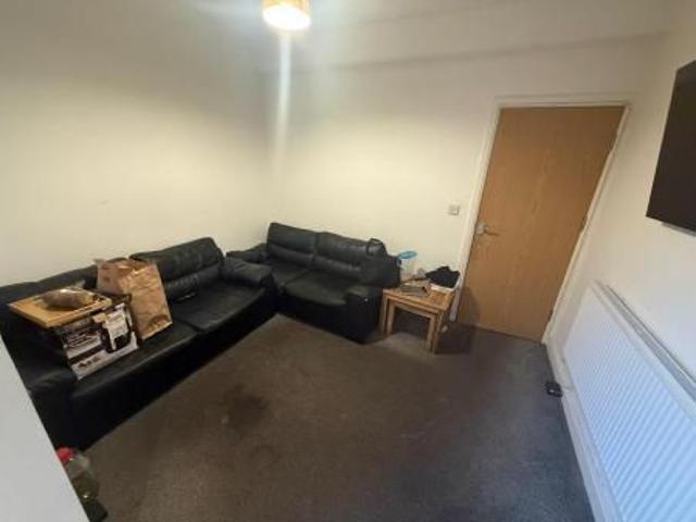 Room for rent in New Normanton, East Midlands
