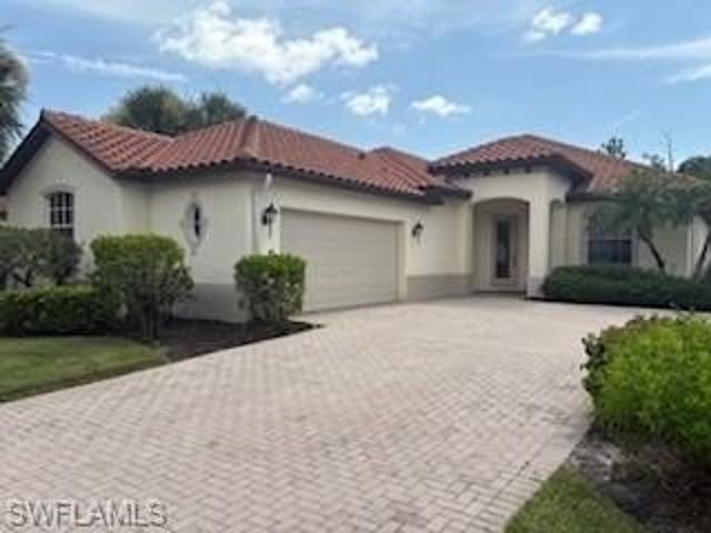 House for sale in Estero
