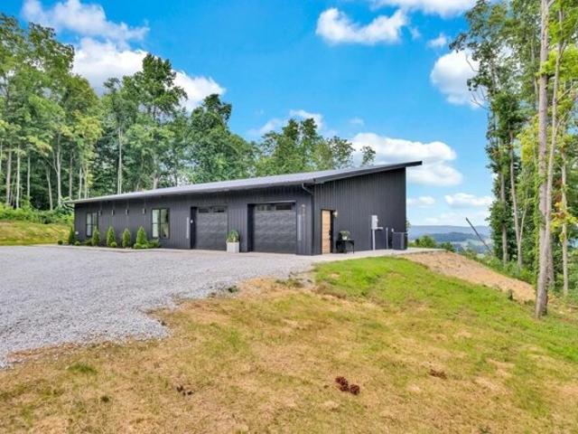 House for sale in Sparta