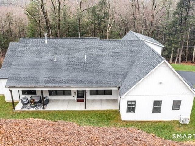 House for sale in Harwinton, Northwest Hills Planning Region