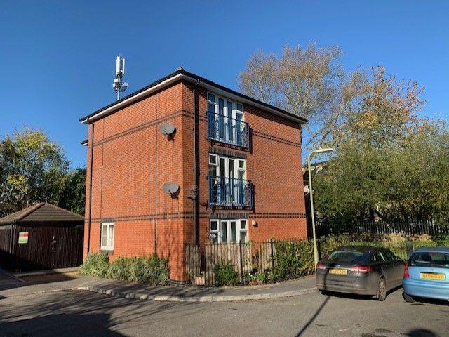 Apartment for rent in Hedge End, Helford