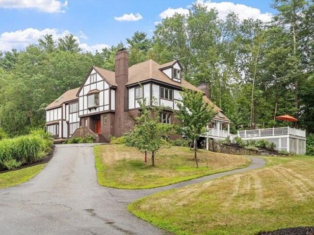House for sale in Boxford, Massachusetts