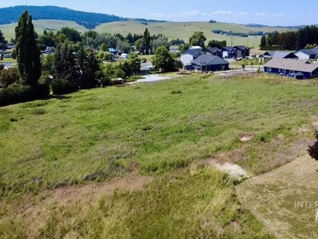 Land for sale in Moscow, Idaho