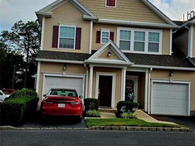 Condo for sale in Holtsville