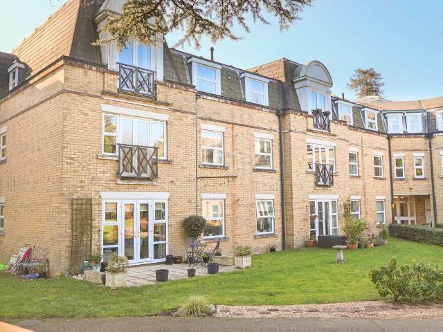 Apartment for rent in Batchworth, Hertfordshire