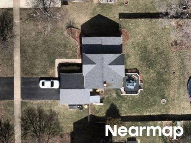 House for sale in North Aurora, Illinois