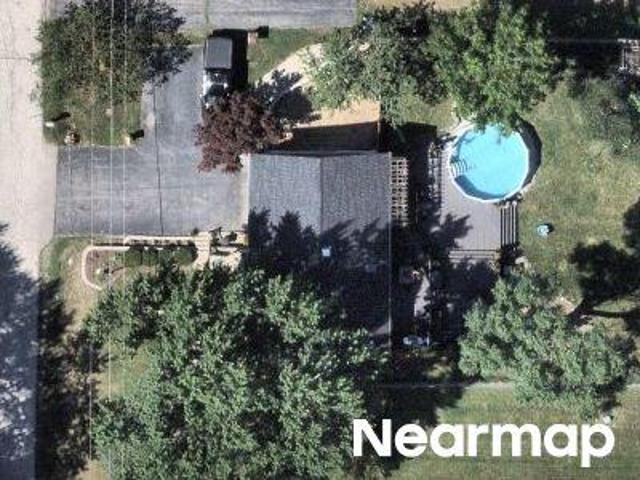 House for sale in Mchenry, Illinois