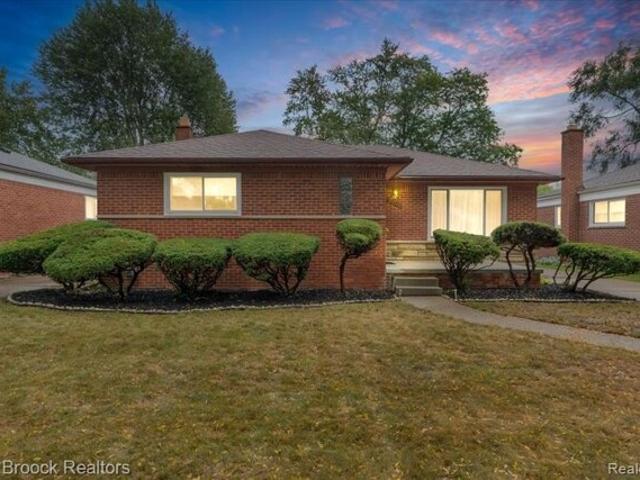 House for sale in Oak Park, Michigan