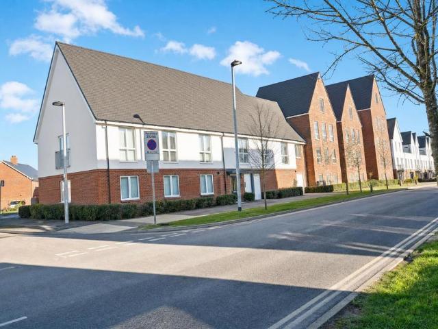 Apartment for rent in Chelmsford Garden, Chelmsford