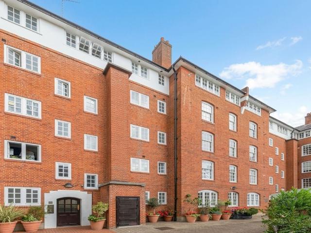 House for rent in Millbank Estate, Greater London