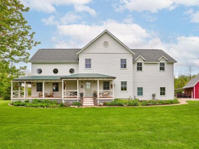 House for sale in Freeland