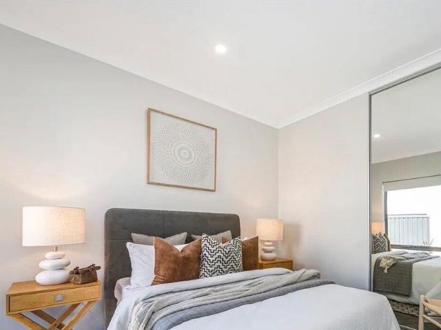Room for rent in Willagee, Western Australia