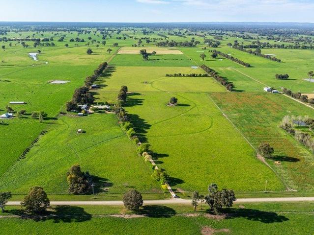 Cottage for sale in Moyhu, Rural City of Wangaratta