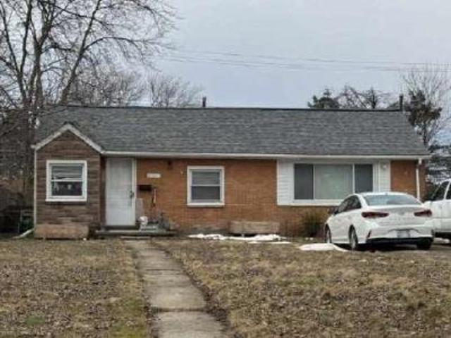 House for sale in Warren