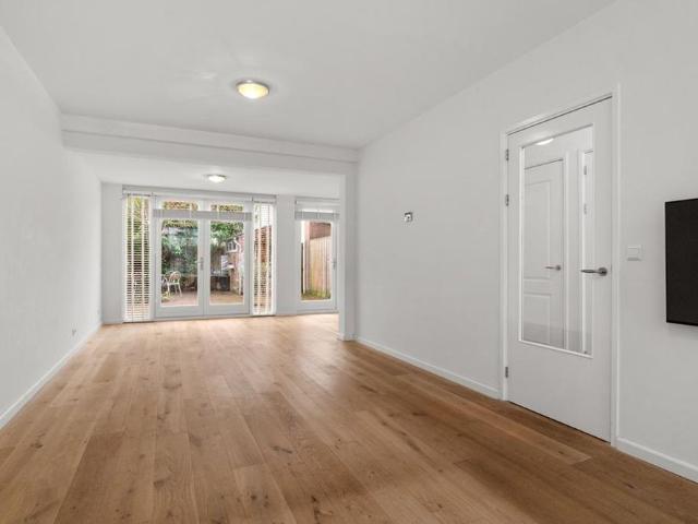 Woning te huur in De Coebel, Leiden