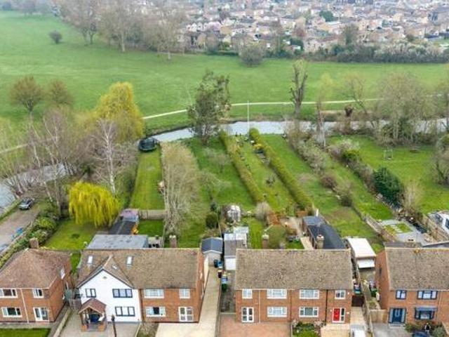 House for sale in Newport Pagnell