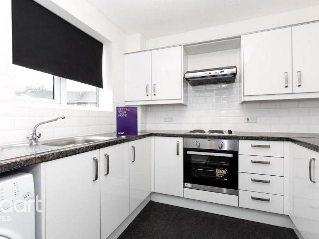 Apartment for rent in Hayes, Greater London