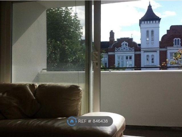 Apartment for rent in Sydenham, Green Close