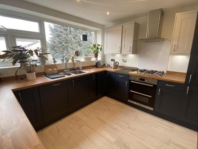 House for rent in Sydenham, Green Close
