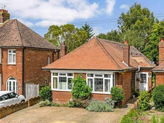 House for sale in Willesborough, Bridgefield