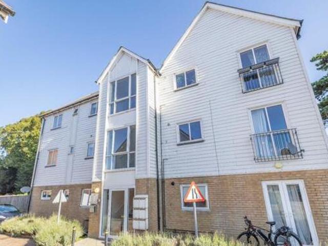 House for sale in Willesborough, Bridgefield